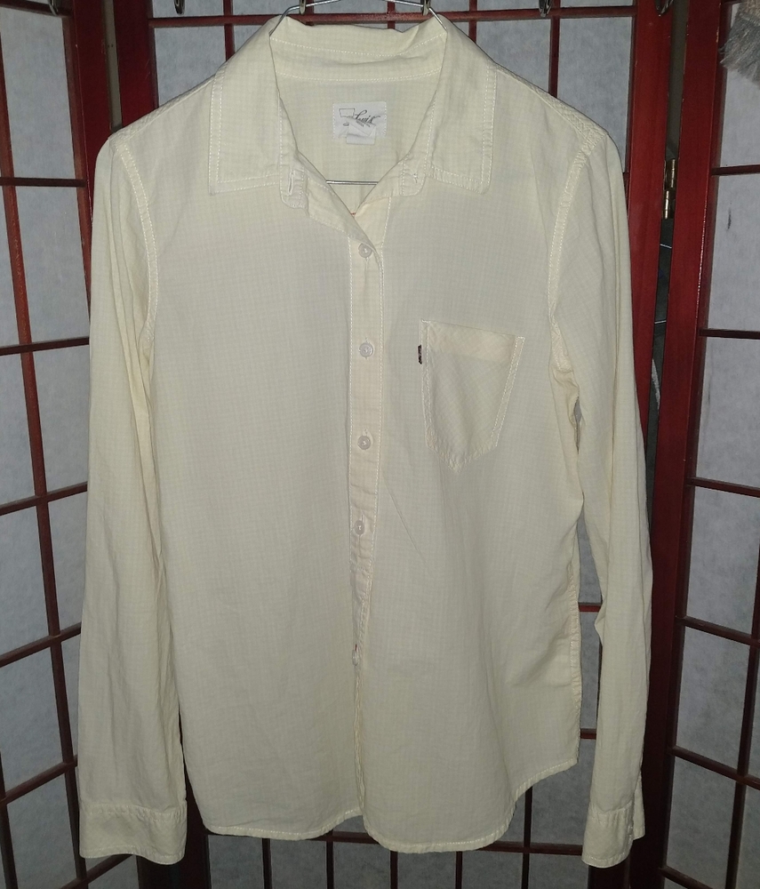 LAST CHANCEVintage Levi's Plaid Button Down Shirt